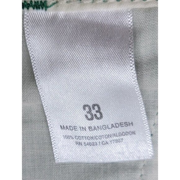 old navy broken in khaki Shorts Classic Length green sz 33 men - Picture 7 of 8